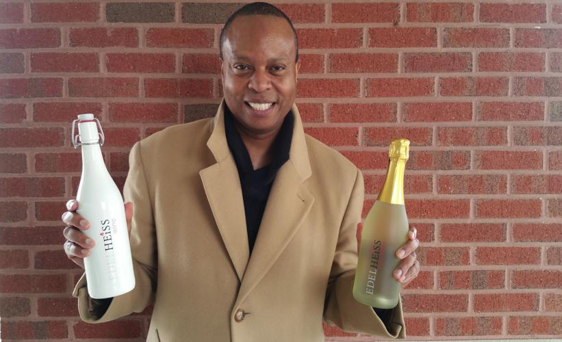 edelheiss sweet red organic wine