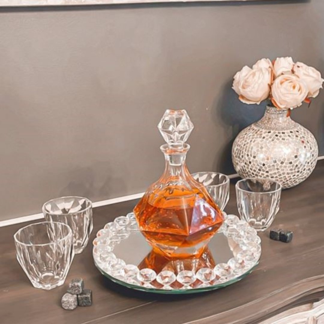 exquisite decanter set